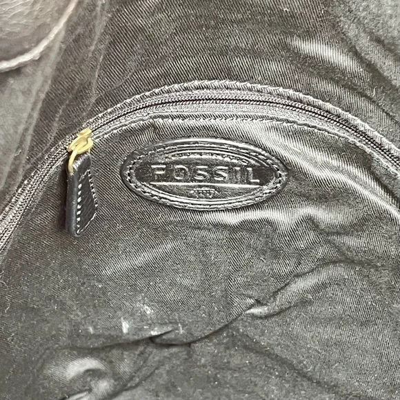 ⭐️Fossil Two-Tone Leather Tote Bag 15” H X 14” W - Picture 6 of 8